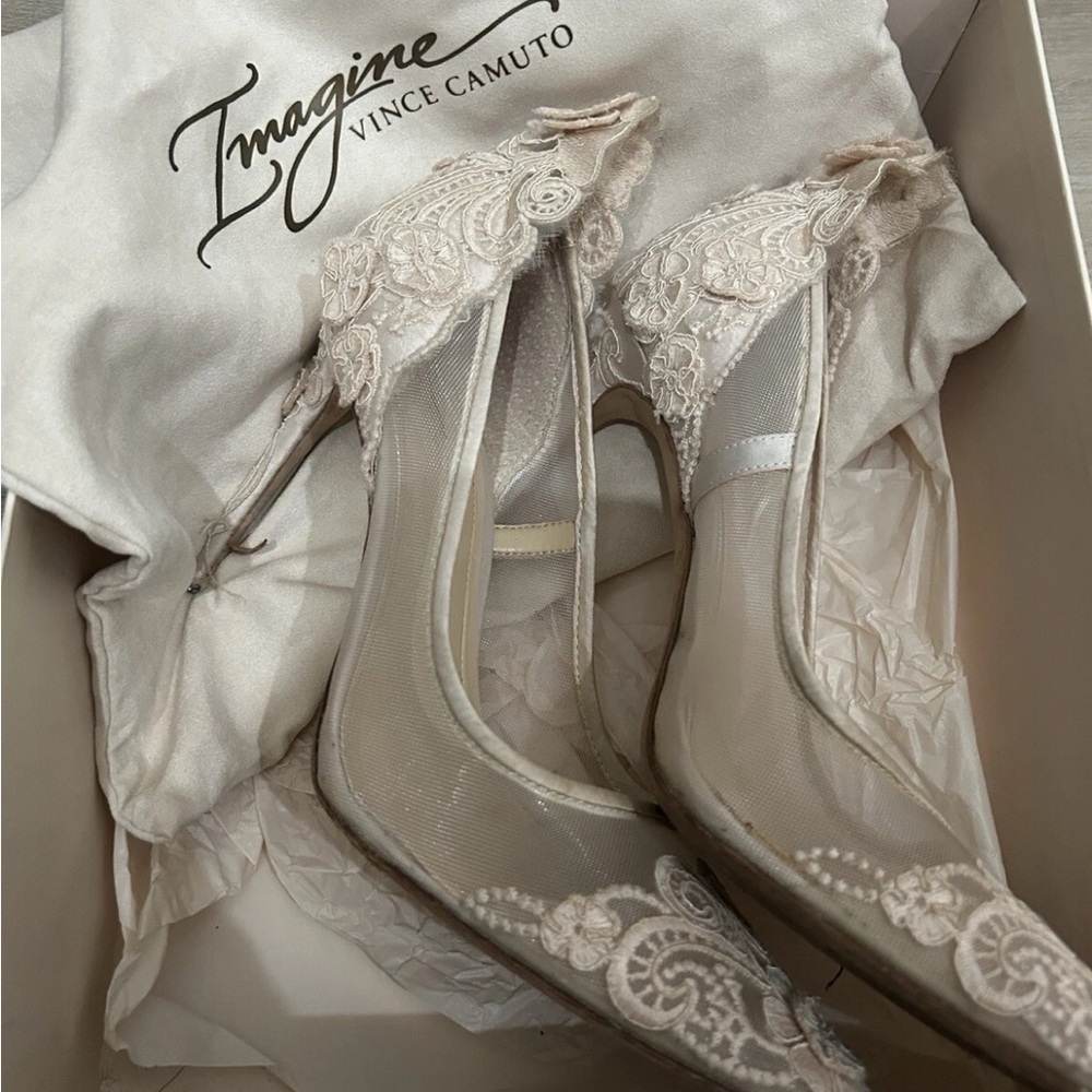 Vince Camuto Blush Ophelia feminine coquette Wedding Heels size women’s 9.5
